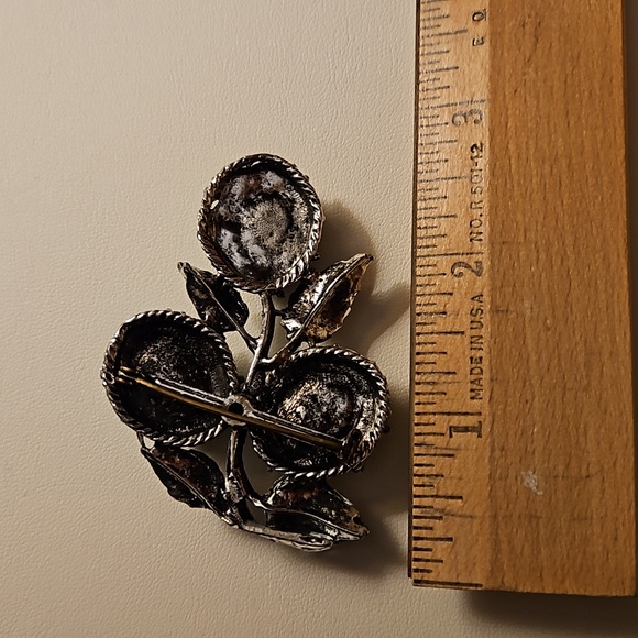 Vintage Leaf brooch with turquoise colored stones - Picture 4 of 5